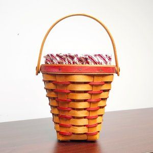 1996 Longaberger Sweetheart Bouquet Basket with liner and protector